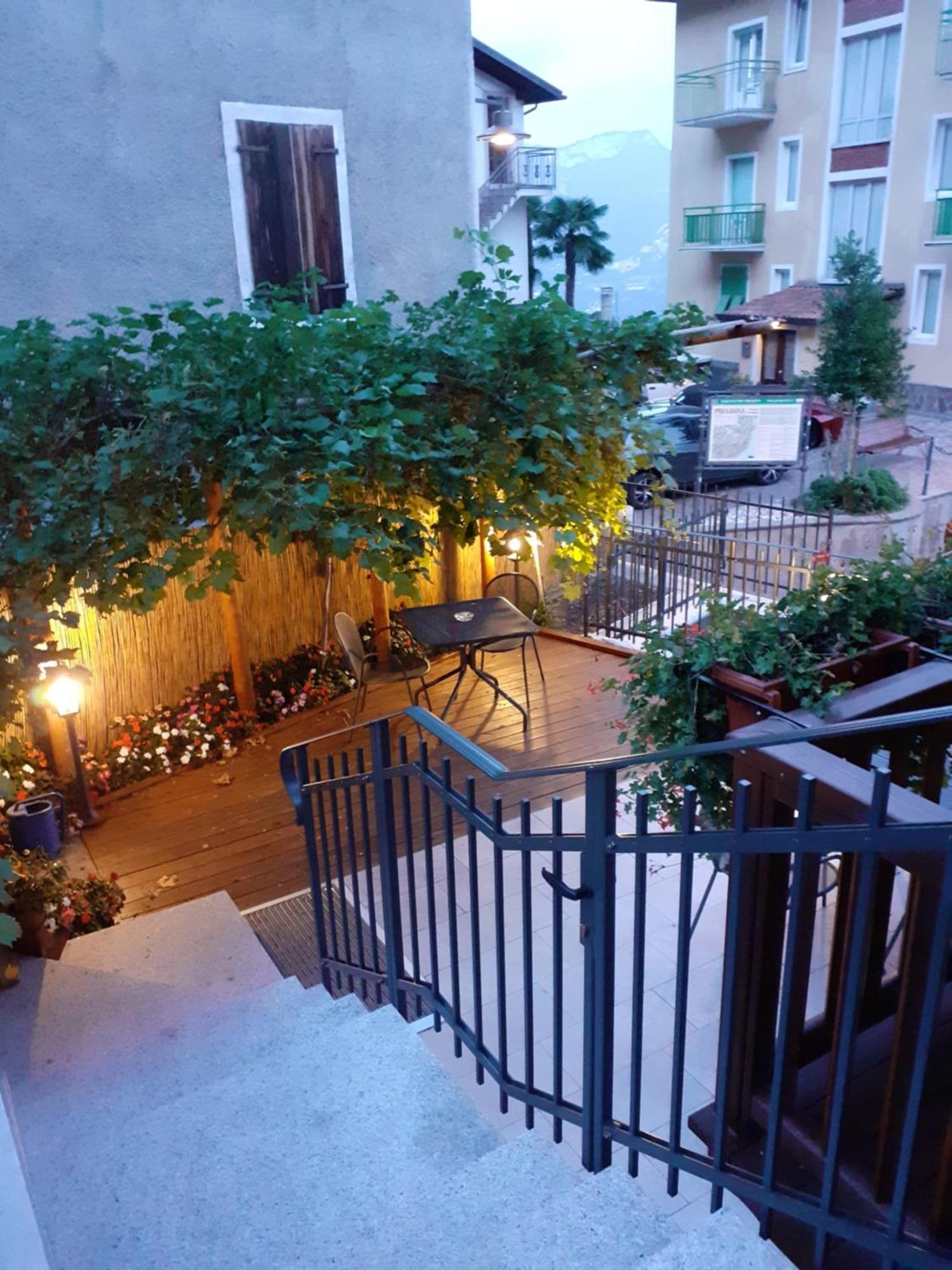Alla Campanella ريفا ديل غاردا المظهر الخارجي الصورة